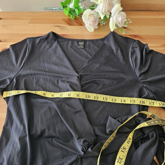 SHEIN Emery Rose - Solid Knot Side Wrap Tee Size M - Picture 2 of 12